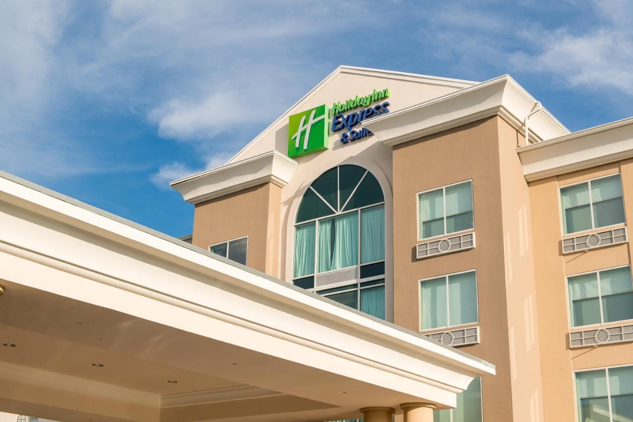 Holiday Inn Express&Suites Columbia-I-26 @ Harbison Blvd Exterior foto